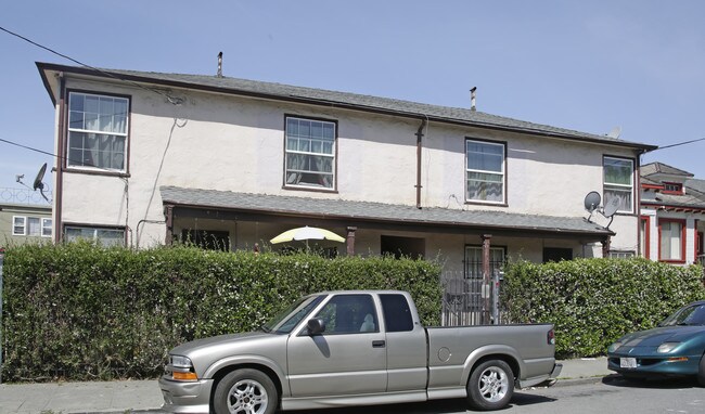 3242 California St in Berkeley, CA - Foto de edificio - Building Photo