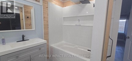 147 Yacht Dr in Bowmanville, ON - Building Photo - Building Photo