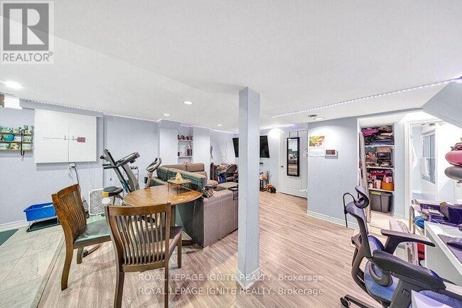 property at 21 Toba Crescent