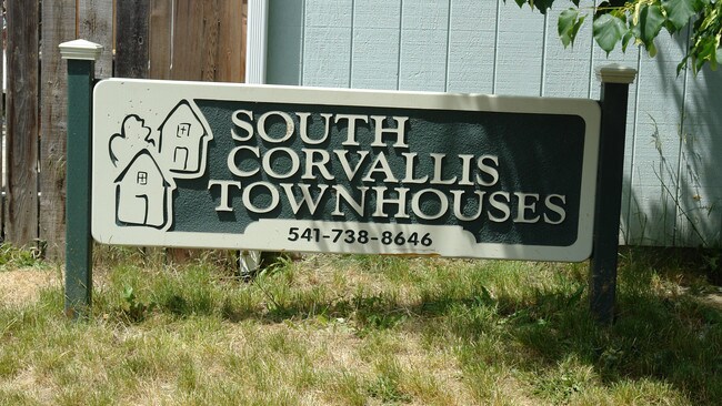South Corvallis Townhomes I in Corvallis, OR - Building Photo - Building Photo