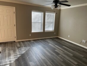 106 W Adair St in Alvarado, TX - Building Photo - Building Photo