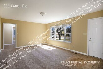 300 Carol Dr in Birmingham, AL - Building Photo - Building Photo