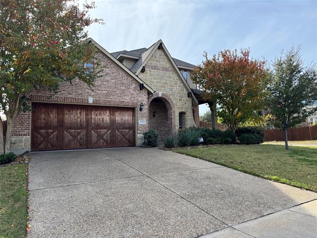 2332 Lynbridge Cir in Plano, TX - Building Photo