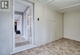 162 East St in London, ON - Building Photo - Building Photo