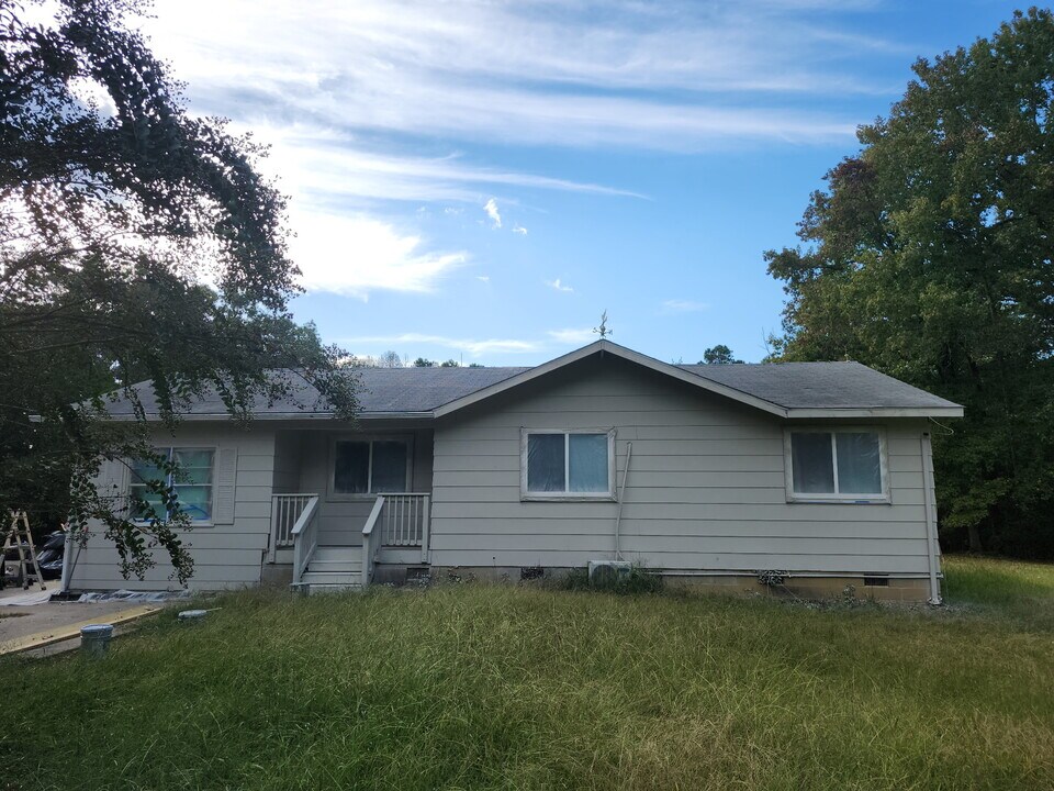 2735 Thomas Rd in Henderson, NC - Foto de edificio