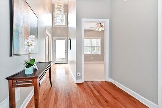 214 E Davis St in Decatur, GA - Building Photo - Building Photo
