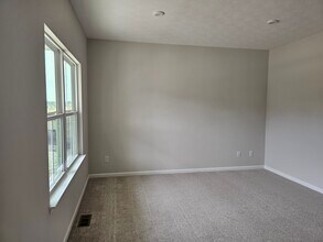 508 Alicia Kelton Dr in Delaware, OH - Foto de edificio - Building Photo