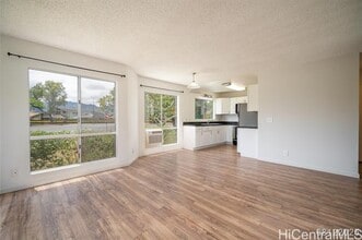 94-406-406 Keaoopua St in Mililani, HI - Foto de edificio - Building Photo