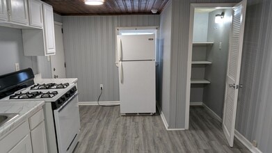 370 E Thornton St in Akron, OH - Building Photo - Building Photo