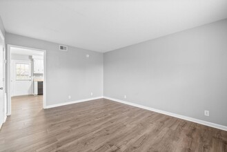 103 Tandy Dr in Clarksville, TN - Foto de edificio - Building Photo