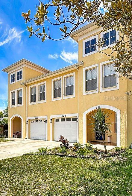 property at 648 Norfolk St