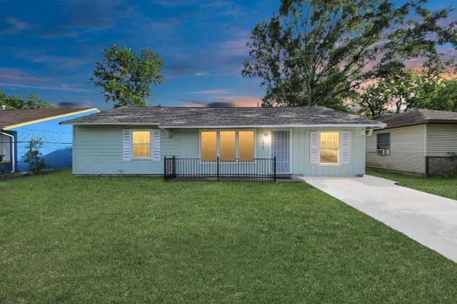 4918 Perry St in Houston, TX - Building Photo - Building Photo