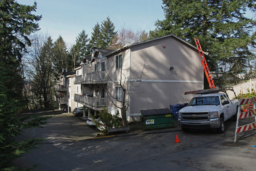 Cycling Arms Apartments in Redmond, WA - Foto de edificio