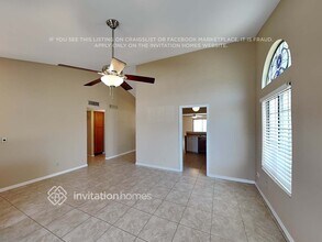 5550 W Garden Dr in Glendale, AZ - Foto de edificio - Building Photo