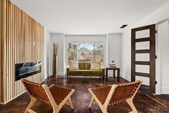 425 Mikasa Dr in Alpharetta, GA - Building Photo - Building Photo