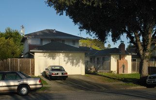 419-421 S Pastoria Ave in Sunnyvale, CA - Building Photo