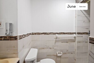 534 E 14th St in New York, NY - Building Photo - Building Photo