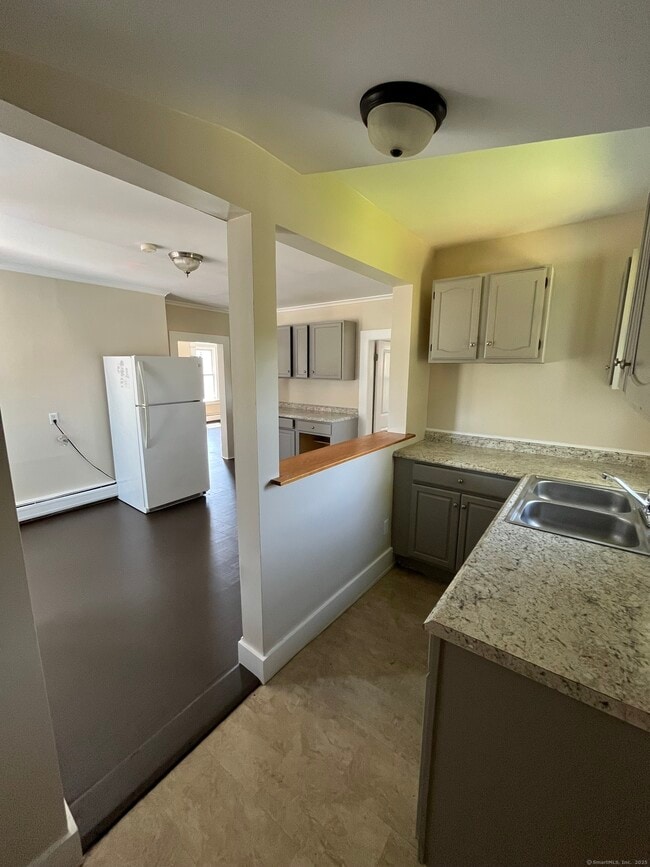 property at 16 Ellis St
