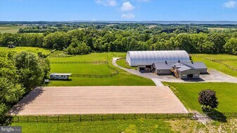 10224 Bessie Clemson Rd in Union Bridge, MD - Building Photo