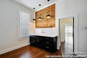 423 W Woodlawn Ave in San Antonio, TX - Building Photo - Building Photo