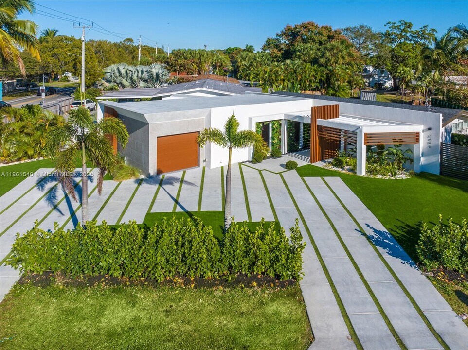 2406 Nassau Ln in Fort Lauderdale, FL - Building Photo