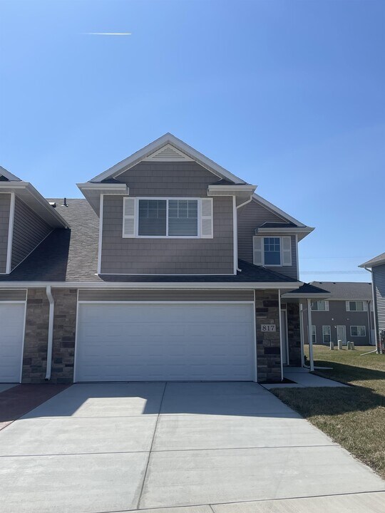 817 W Bellezza St in Lincoln, NE - Building Photo