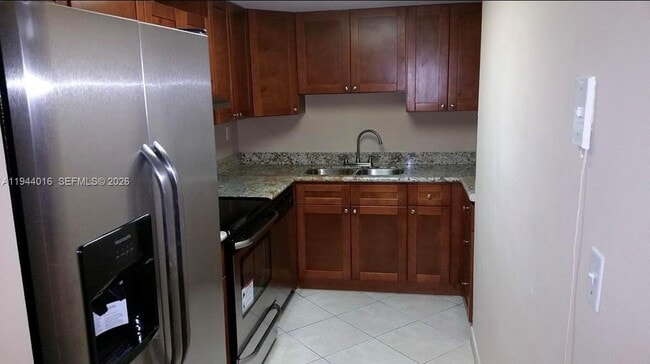 1975 Normandy Dr in Miami Beach, FL - Building Photo - Building Photo