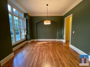 1377 Greencrest Ct in Lawrenceville, GA - Foto de edificio - Building Photo