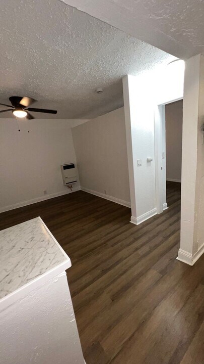 3958 Normandie Ave in Los Angeles, CA - Building Photo