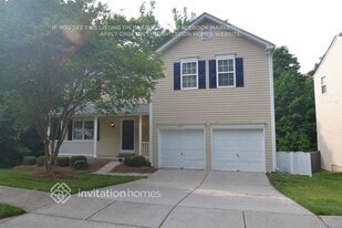 6625 Forest Cross Dr in Charlotte, NC - Building Photo