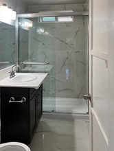 1434 S Sycamore St in Santa Ana, CA - Foto de edificio - Building Photo