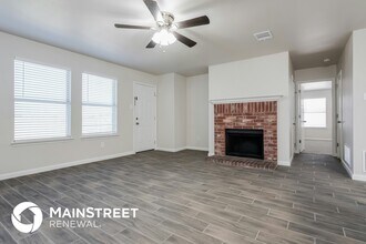 2213 Midbury Dr in Lancaster, TX - Building Photo - Building Photo