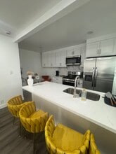 939 N Oxford Ave in Los Angeles, CA - Building Photo - Building Photo