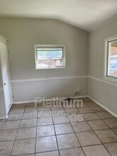 1059 Neville Ave in Akron, OH - Building Photo - Building Photo
