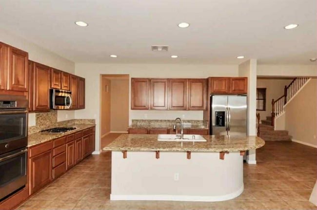 6728 Arrow Hill St in North Las Vegas, NV - Building Photo - Building Photo