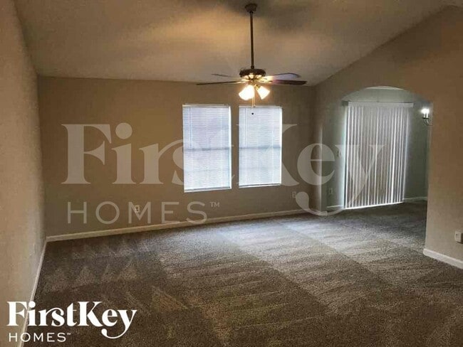 7079 Merrywood Dr in Fairburn, GA - Foto de edificio - Building Photo