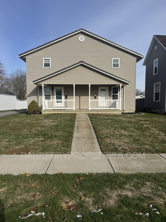 214 Madison Ave in Findlay, OH - Building Photo