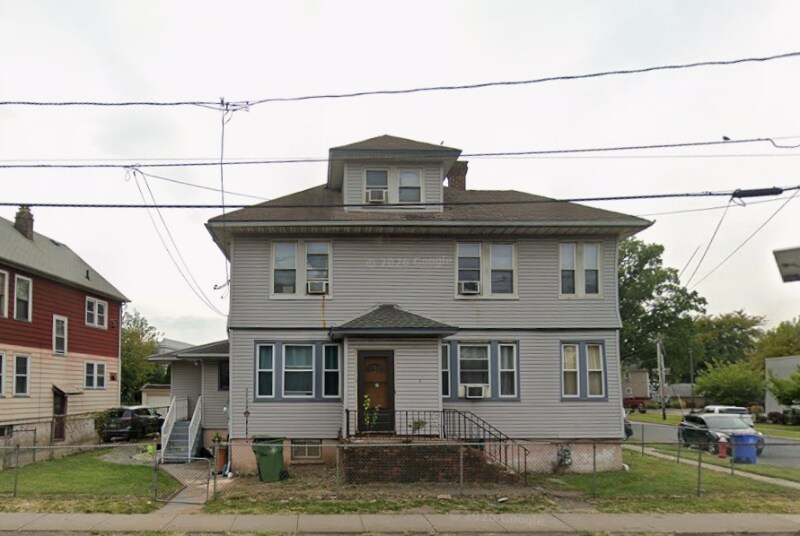 73 W Edgar Rd, Unit 1 in Linden, NJ - Foto de edificio