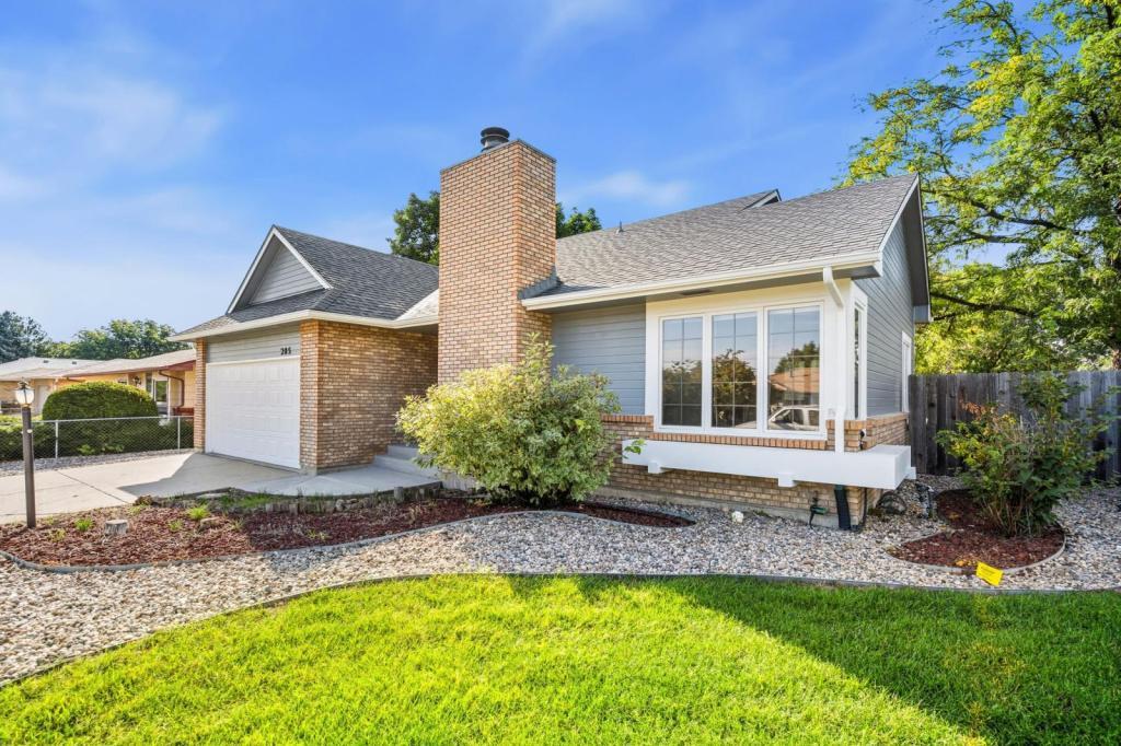 205 Kathryn Dr in Loveland, CO - Building Photo