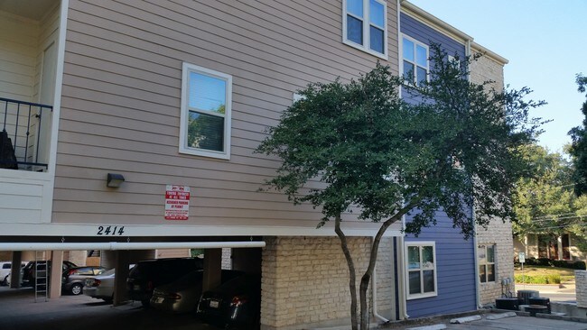 property at 2414 Longview St