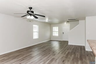 120 Darrow Creek Dr in Owens Cross Roads, AL - Building Photo - Building Photo