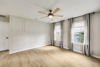 1612 Elmhurst Dr in Austin, TX - Building Photo - Building Photo