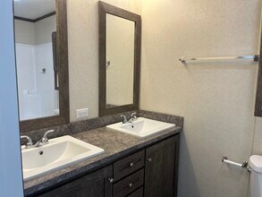 46 Sparrow Hill Dr in Orion Township, MI - Building Photo - Building Photo