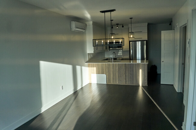 141 François-Souillard Rue in Laval, QC - Building Photo - Building Photo
