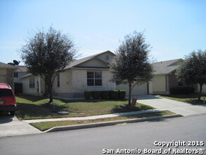 121 Anvil Pl in Cibolo, TX - Building Photo - Building Photo