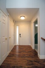 3896 Botticelli in Lake Oswego, OR - Building Photo - Building Photo