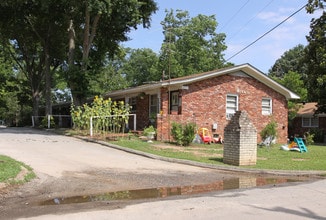 Walker Street Apartments in Jackson, GA - Building Photo - Building Photo