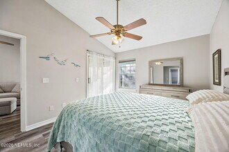 12036 Arbor Lake Dr in Jacksonville, FL - Building Photo - Building Photo