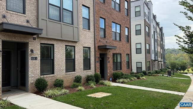 628 Noush Ct in Charlottesville, VA - Building Photo - Building Photo