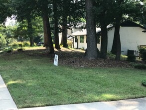 137 Manning Dr in Charlotte, NC - Building Photo - Building Photo